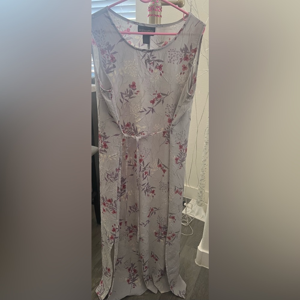 REQUIREMENTS WOMAN LIGHT GREY FLORAL MAXI DRESS - XL